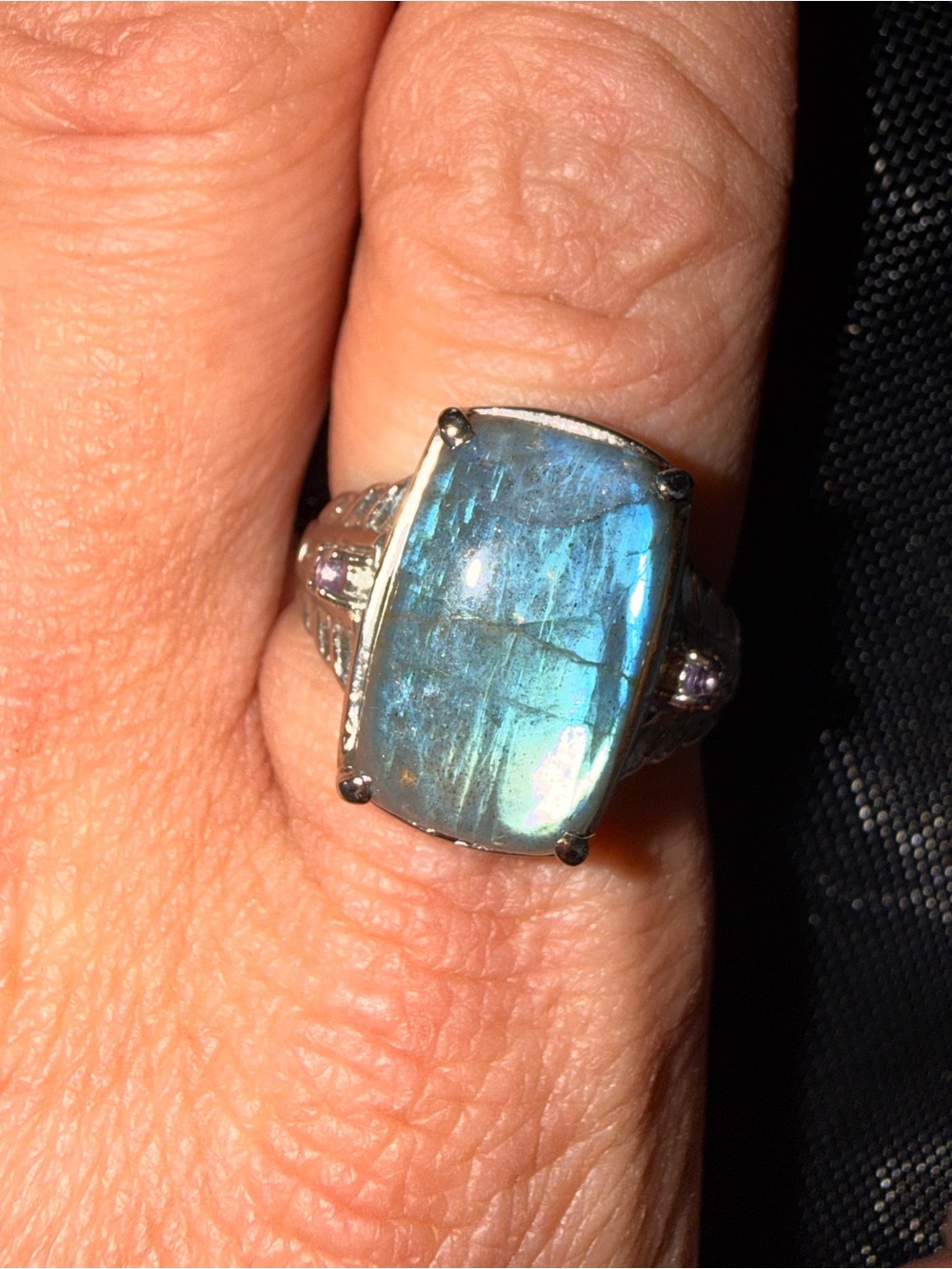 Malagasy Labradorite and African Amethyst
9.10 ctw Ring in Stainless Steel sz8